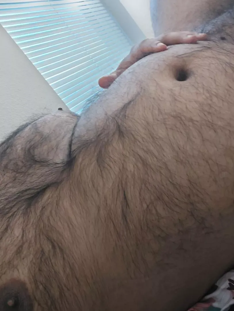 Want a few bears to suck on my nipples posted by BrownBear_Bison