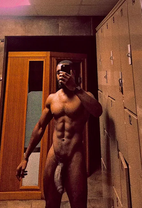 What would you do if you saw me in the gym? 😏 by BlackDon868