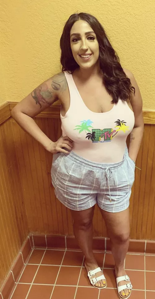 What’s a bra? by buckeye889