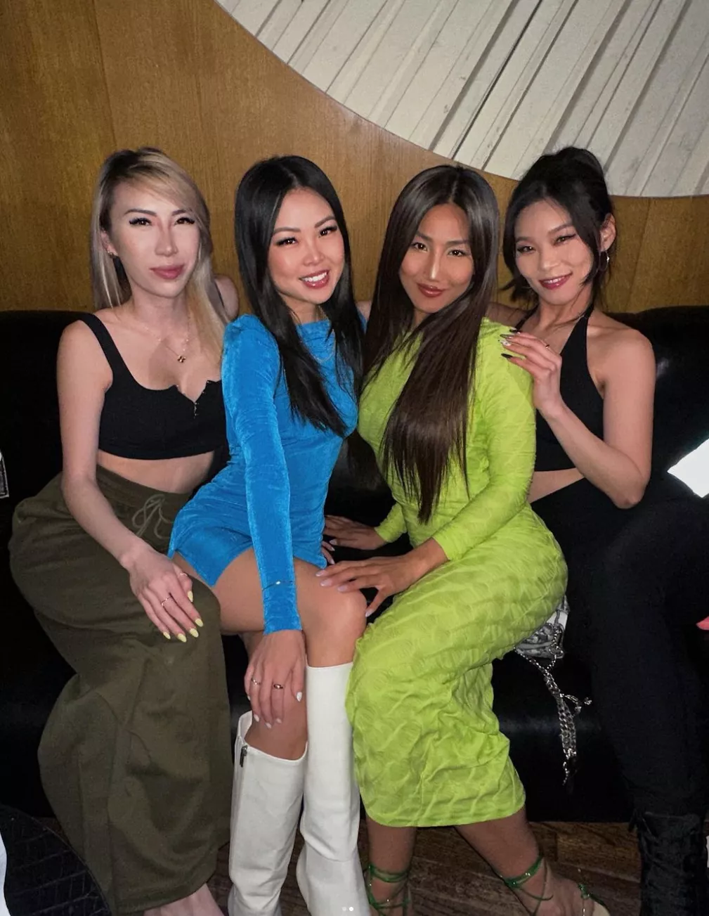 Which one? posted by imissmycumdumpster