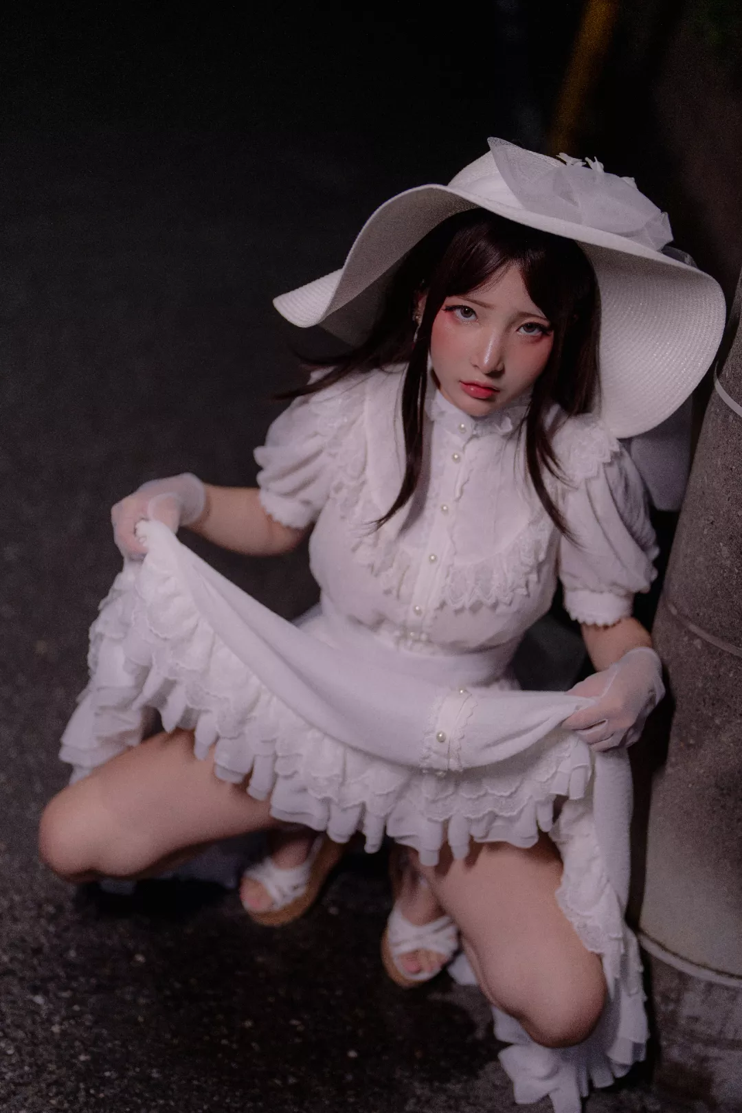 White dress posted by blueaky4