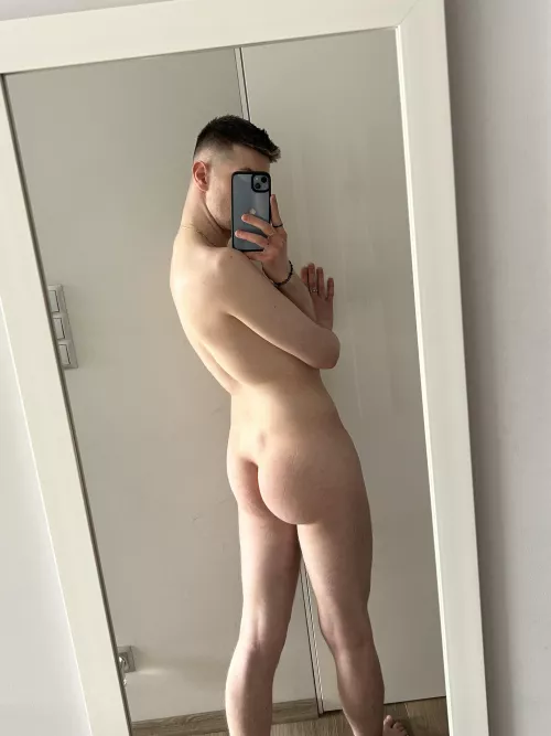 Would you like to hug me from behind? (25) by xcocoapuff