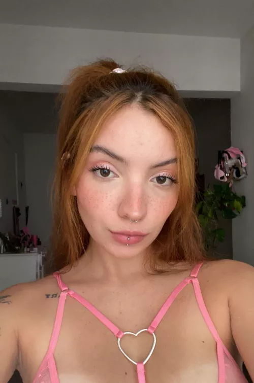 Would you show me to your friends? Be honest by Putrid-Position3974