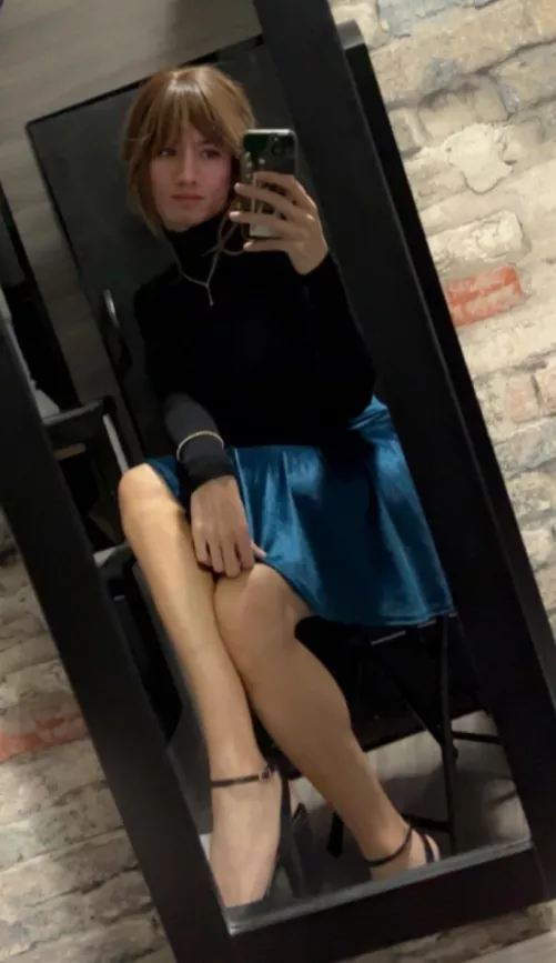 would you sit right beside me if you see me by myself at a birthday dinner looking like this? by uljjhangyuri04