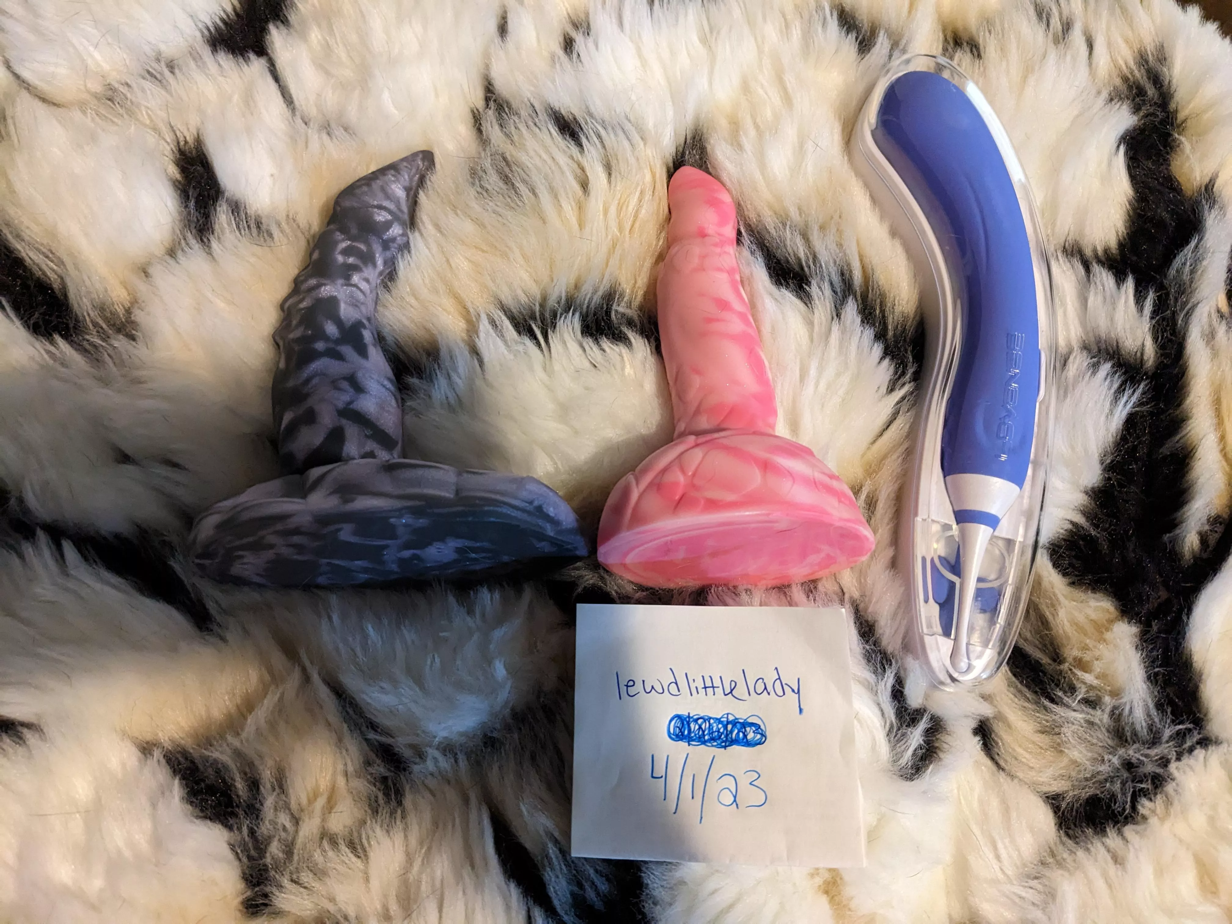 WTS (US) Bad Dragon and Lovense posted by lewd_little_lady