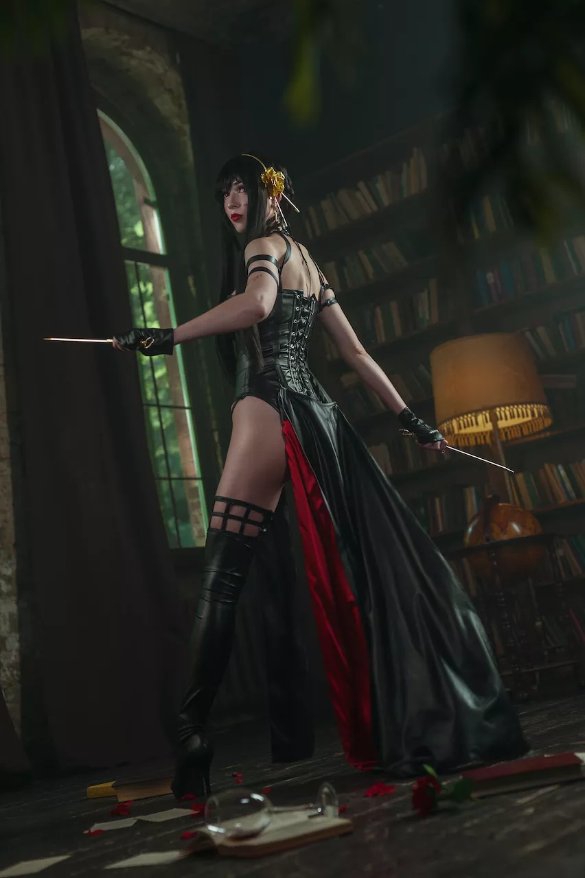 Yor Forger cosplay by BellatrixAiden posted by bella_cosplay