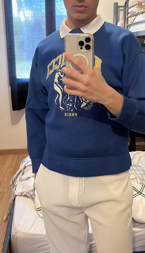 18 curious for long term bromance, nudes & comparison(fit/hung/handsome) by lucas_gentle