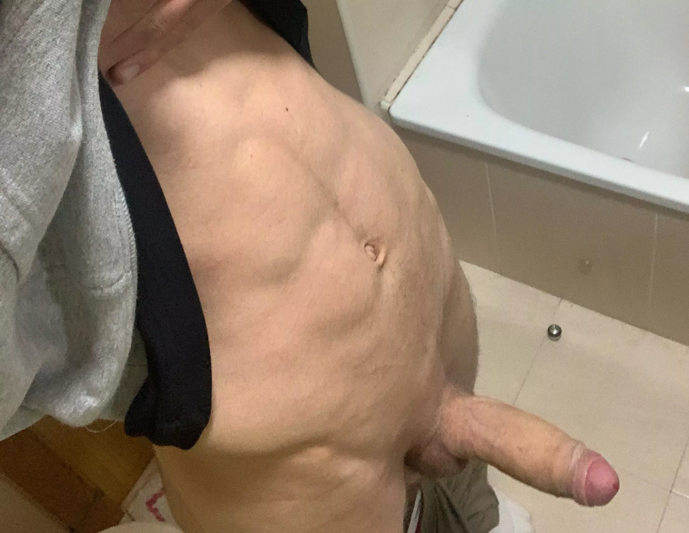 18😉 dm me same age;)) and be cutee!! posted by Ok-Tangerine-828