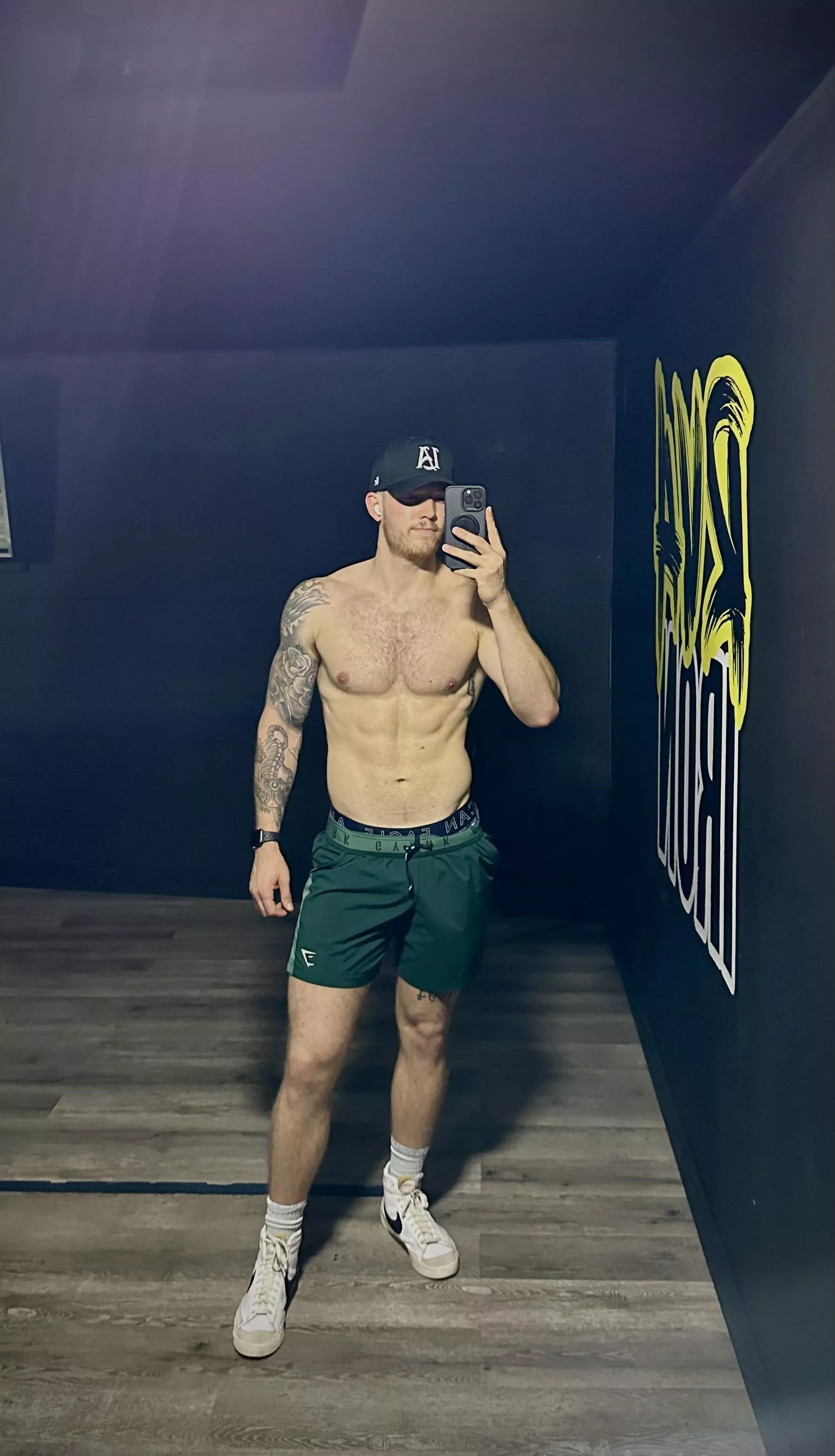 195lb 6’2 posted by dank0stank0