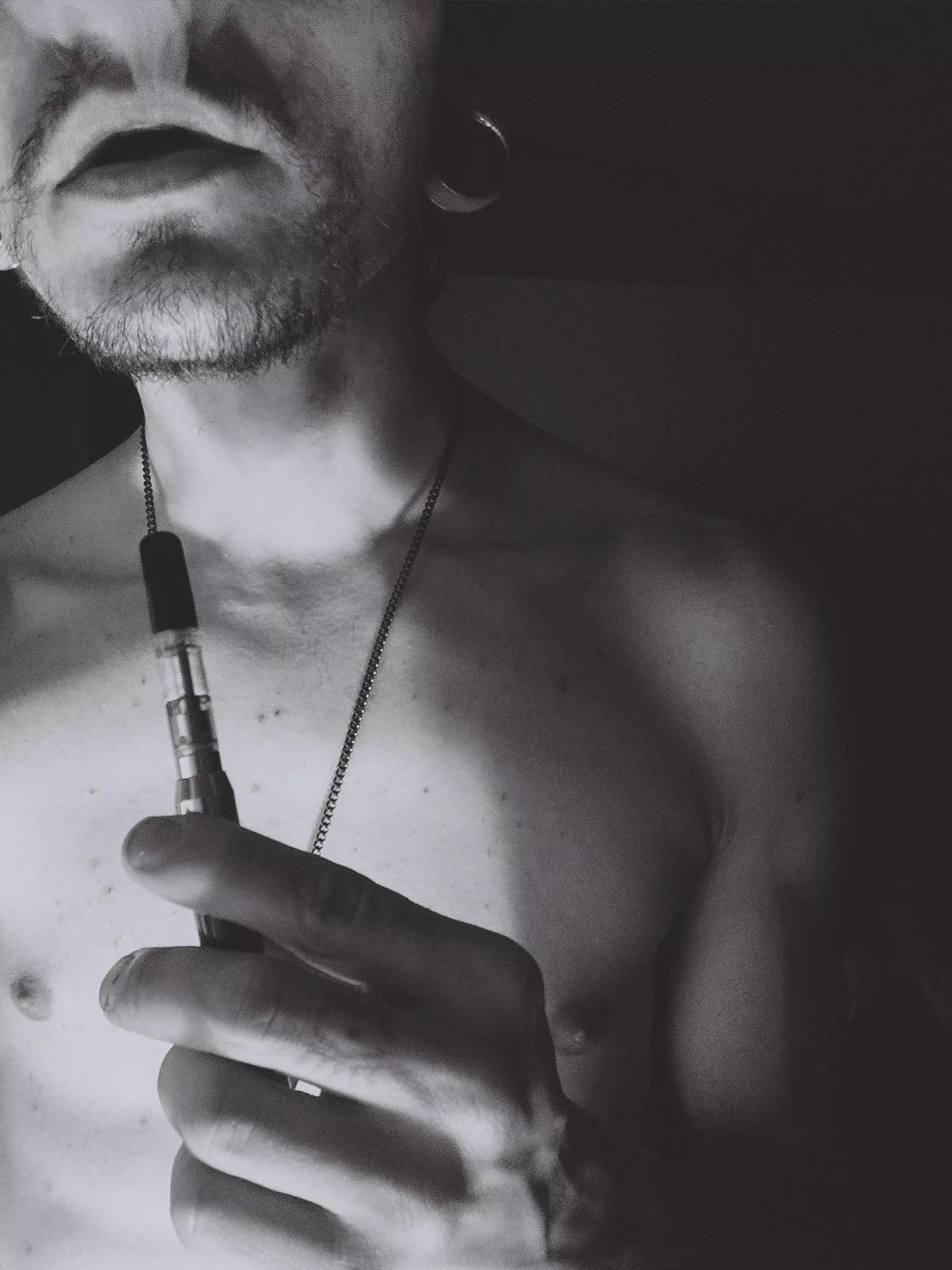 [29][M][BI] friends? maybe you'll fall for me . haha. posted by thegypsy_