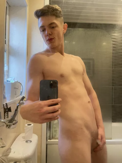 Abs slowing coming through ☺️ by olafgriffiths