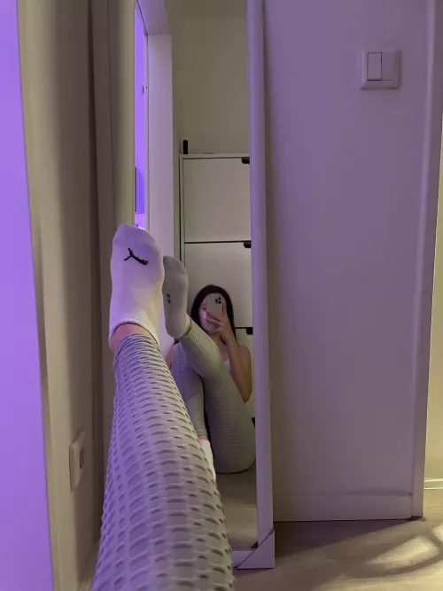 Anyone else horny? by HeavenlyAnxiety