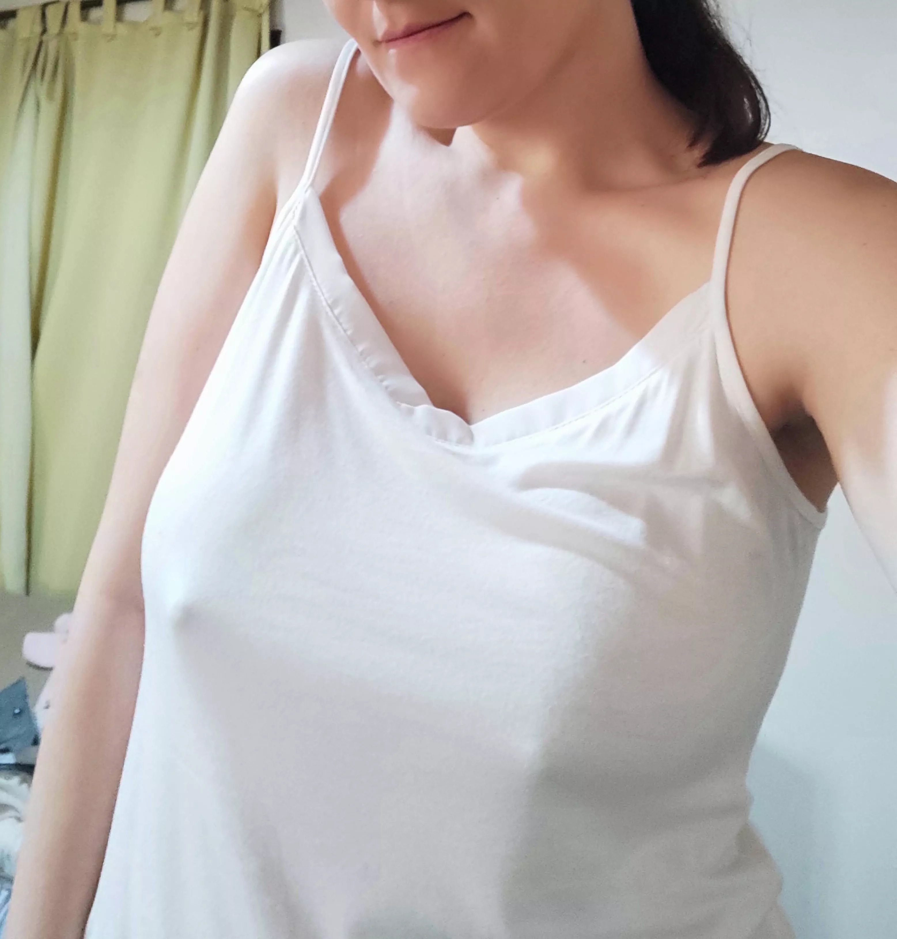 Argentinian mom and wife getting ready for party posted by tincho86mza