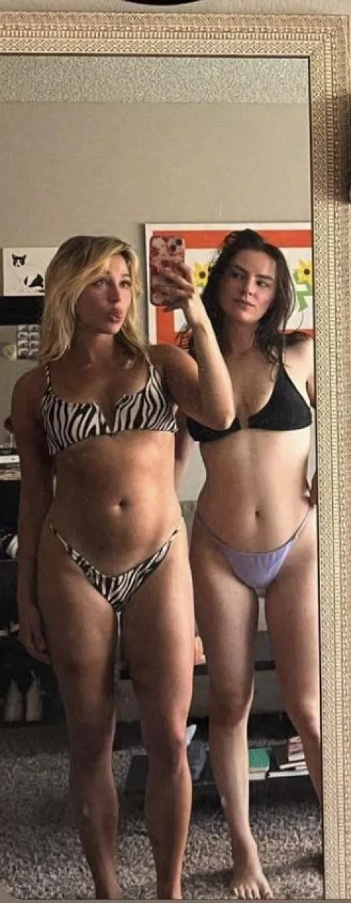 Blonde vs Brunette Level 7 by Taiwatcher