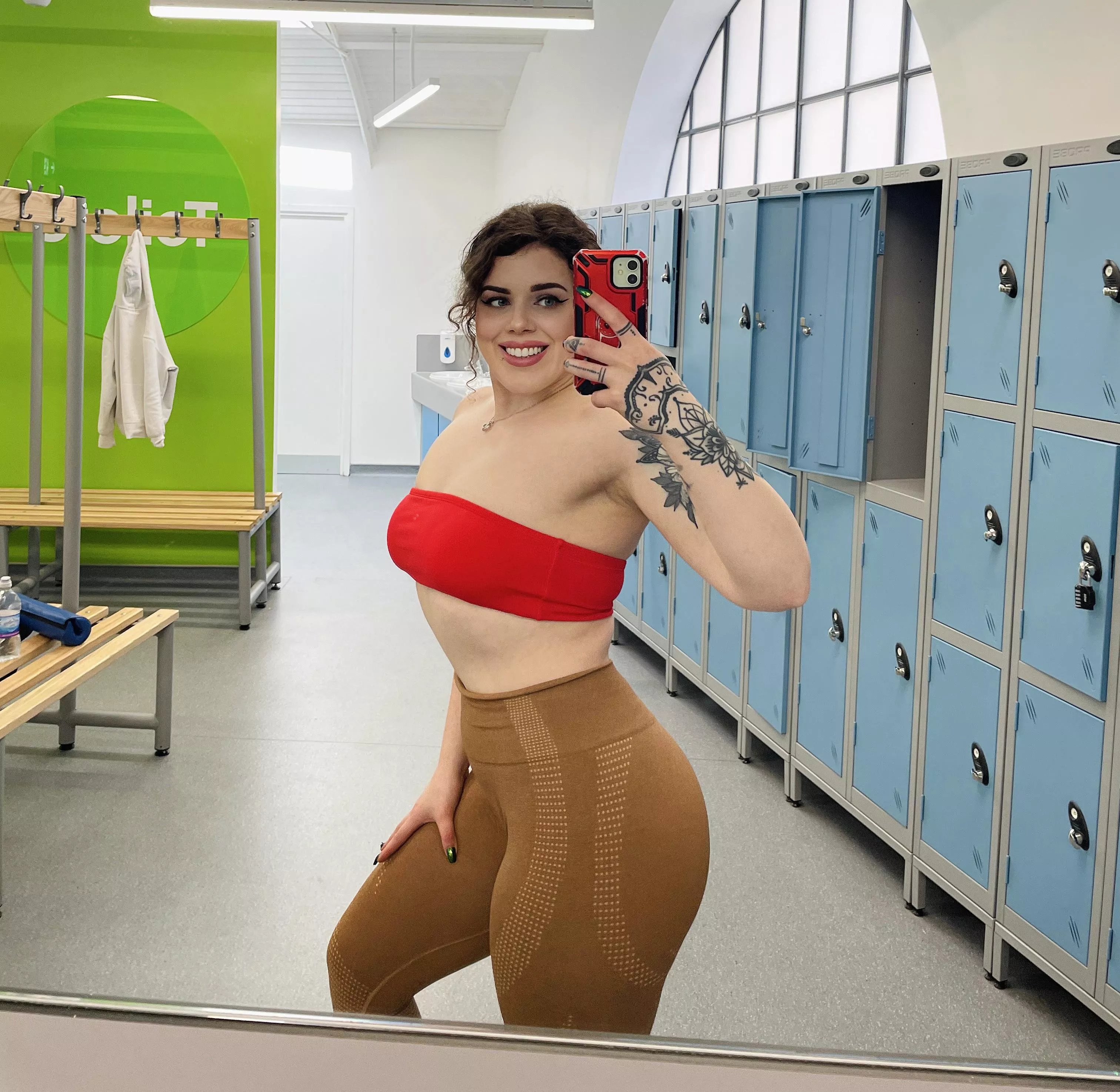 Can I be your favourite gym girl? posted by hiptqueen