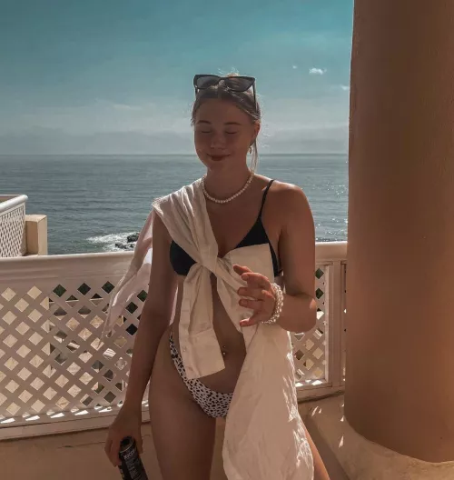 cute by BeneficialStretch594