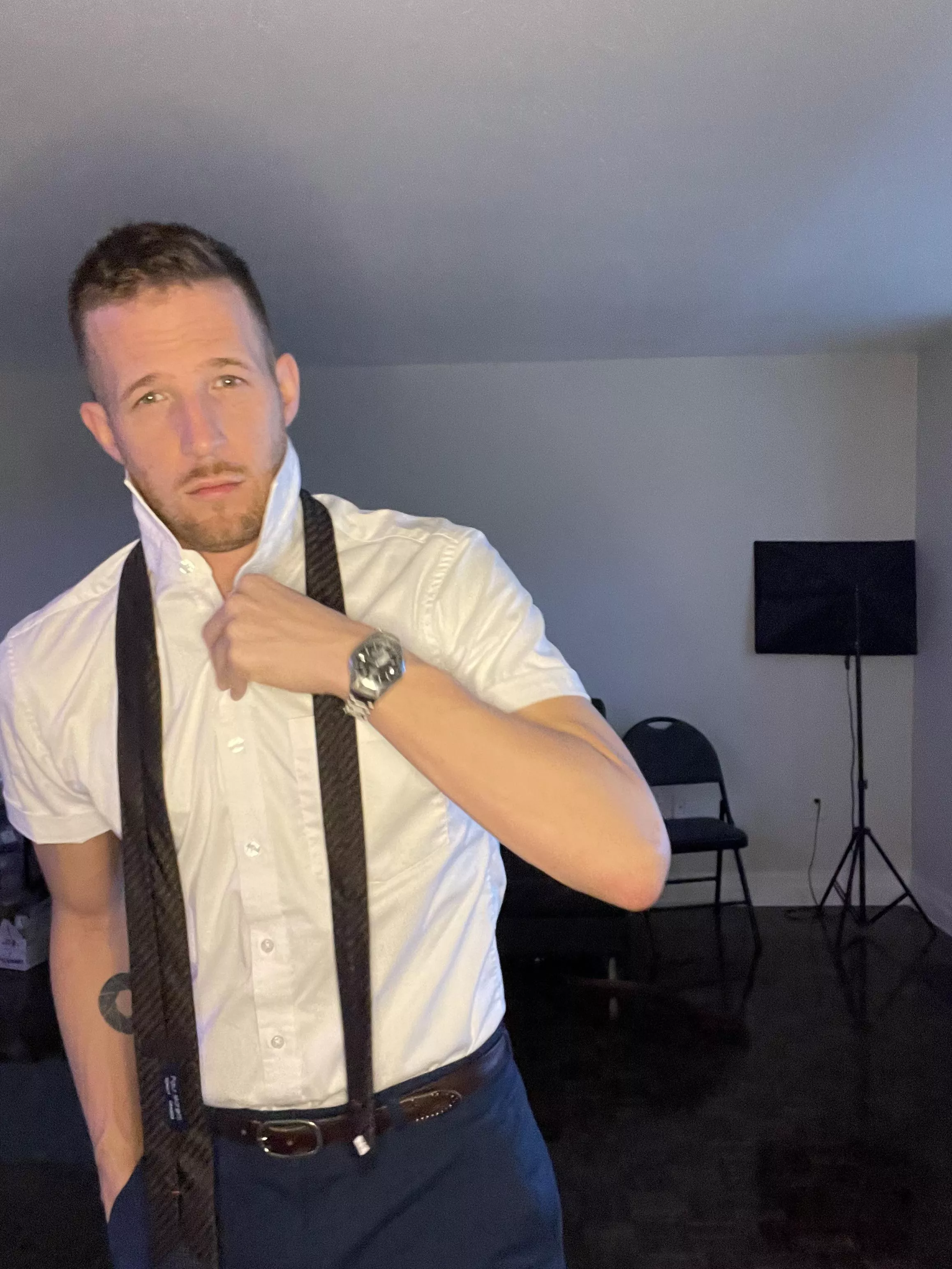 😂 Does anyone need a date for Sunday Dinner? 🍲 😉 I’ll eat almost anything…. And I really like pie. posted by Teddiboi83