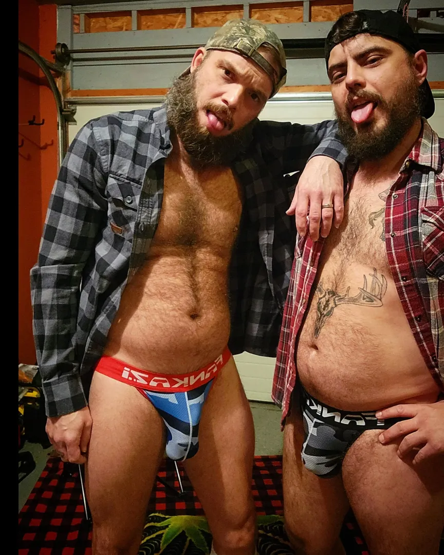Getting tired and sweaty in the garage by LucasHardwood