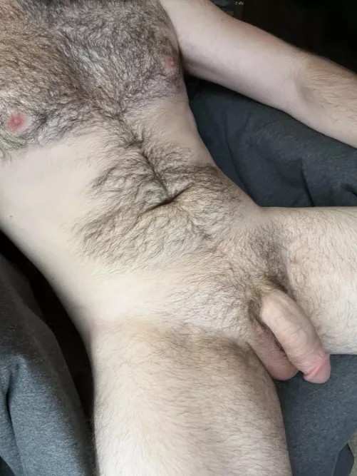 Hanging nude by EuphoricSeaweed97