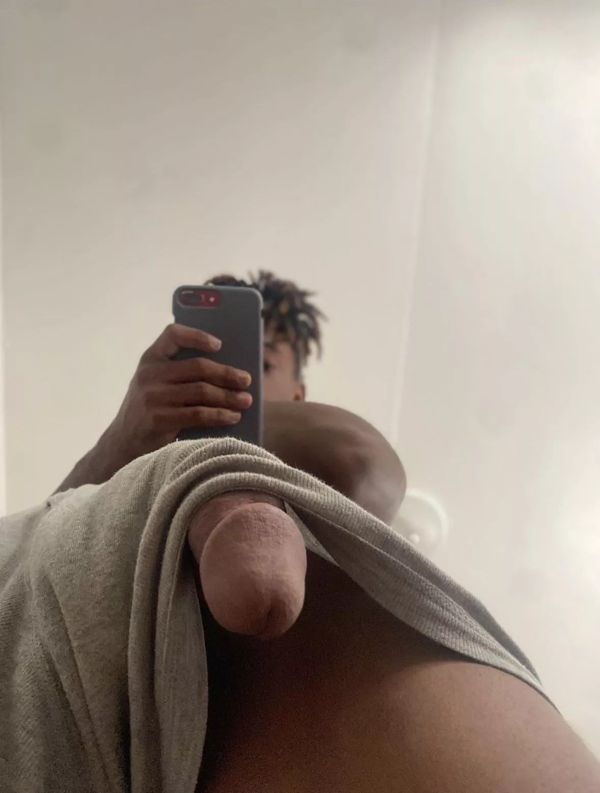 Happy Monday posted by Aromatic_Disaster286