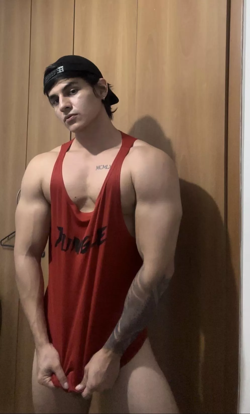 Hey posted by boyfithot