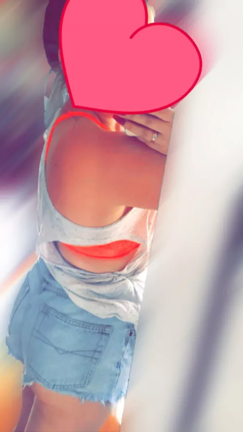 I (38M) can’t get enough of my hot wife (27F) 🥵🔥. Anyone else wish they were coming home to her… by Bella_Rose_69