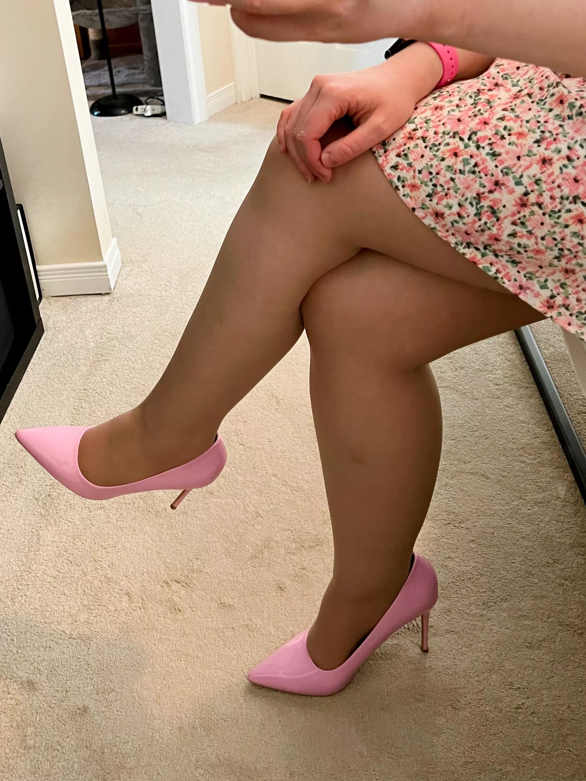 I absolutely adore these pink heels posted by softy2023