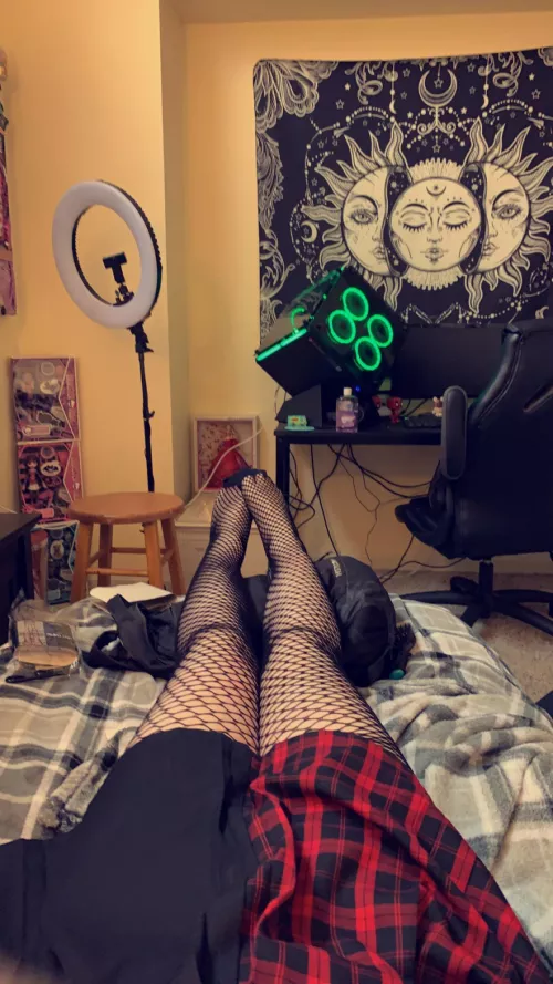 I love fishnets 🥺 by zZCyberoptixZz