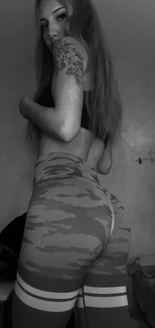 I need a personal trainer by Blonde_sophie