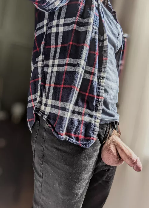 I need my fat stinky nuts sucked by LargeSmellyNutsack