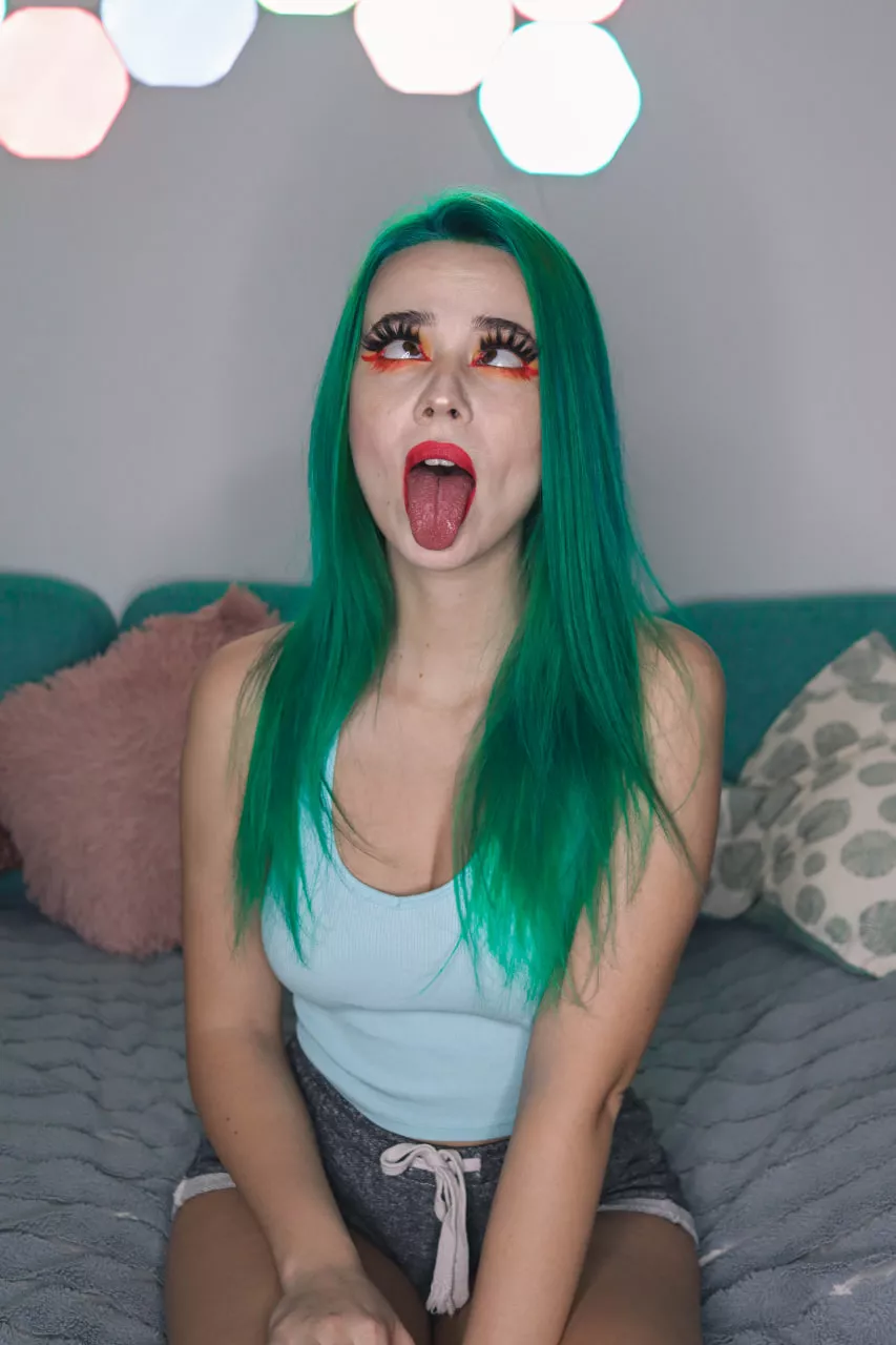 I'm waiting posted by fairytyan