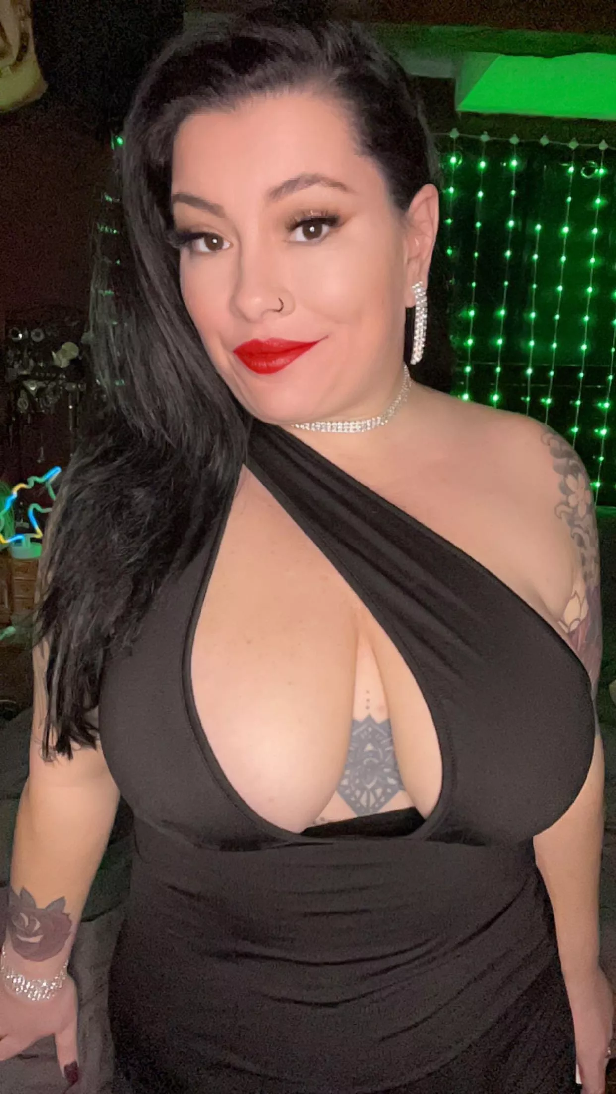 [image] all nature MILF tits posted by Cccuuunnntttsuela