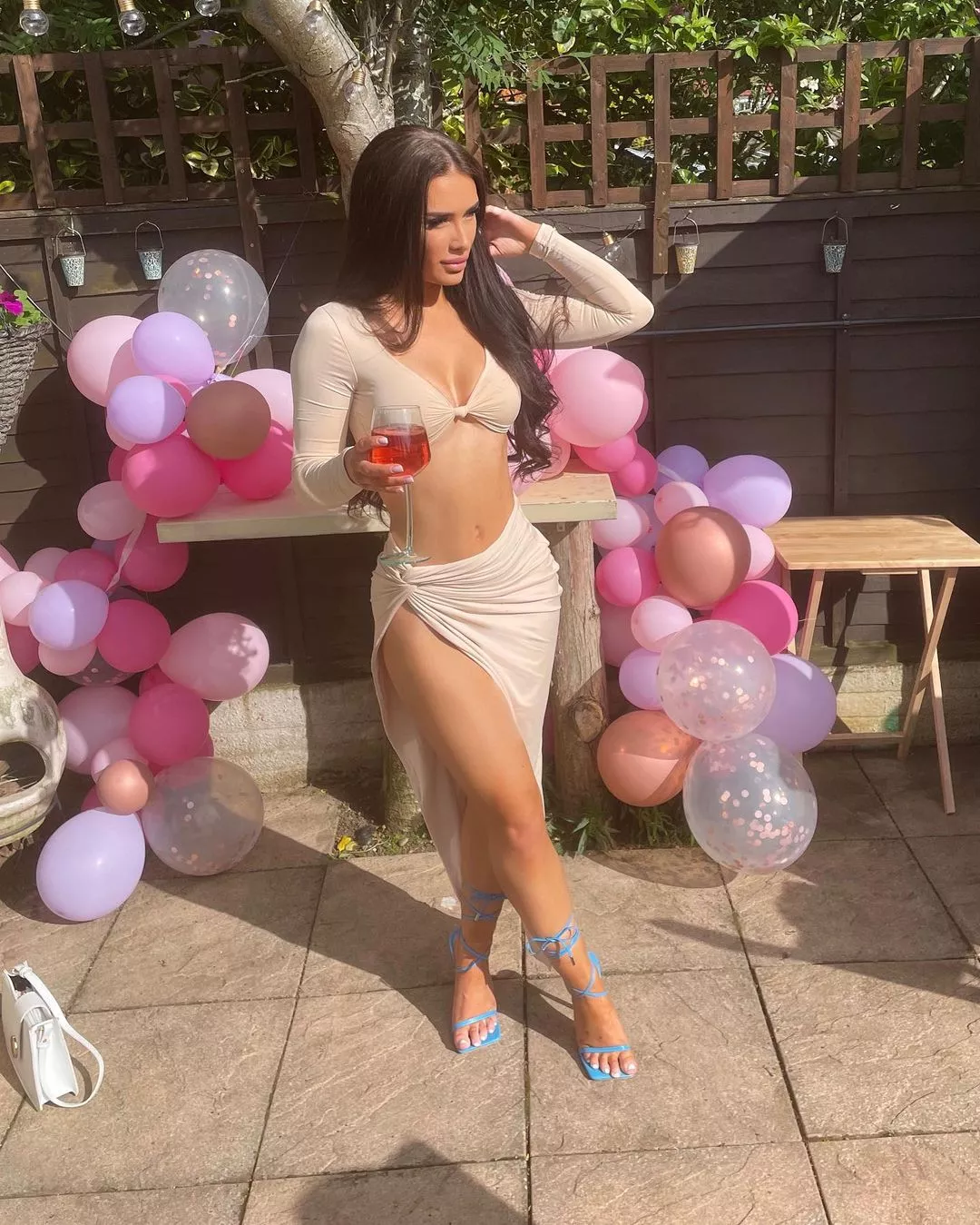 Iutr posted by overdelay1234