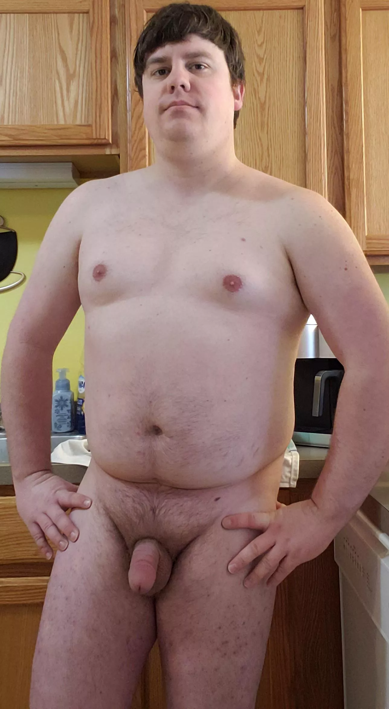 Kitchen nude posted by LionRoar368