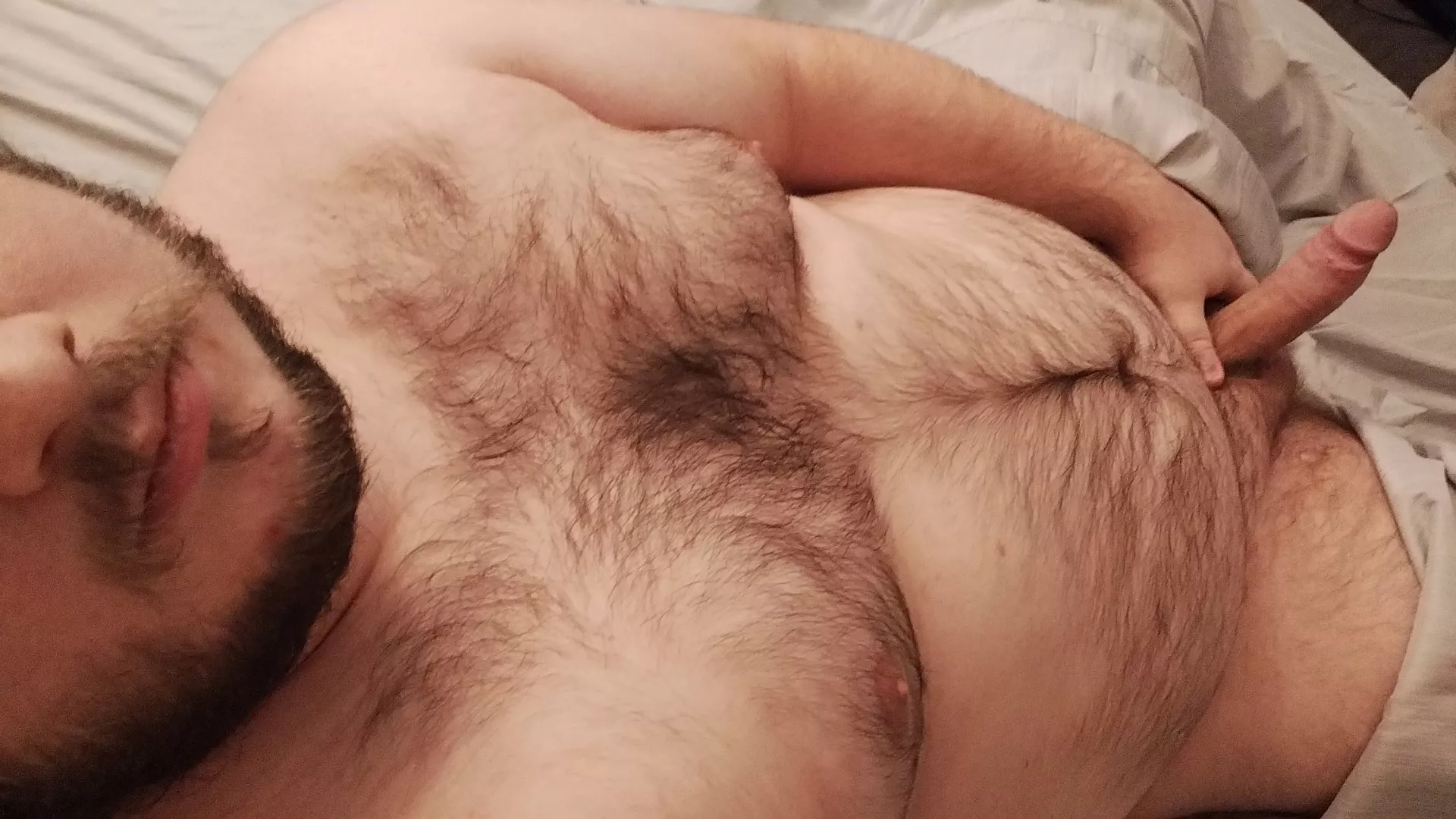 [M22][USA][OC] Would you let this dadbod breed you? posted by HornyGuy4942