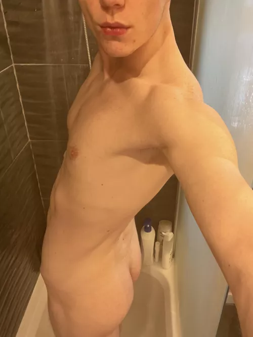 M25, what do you think? by olafgriffiths