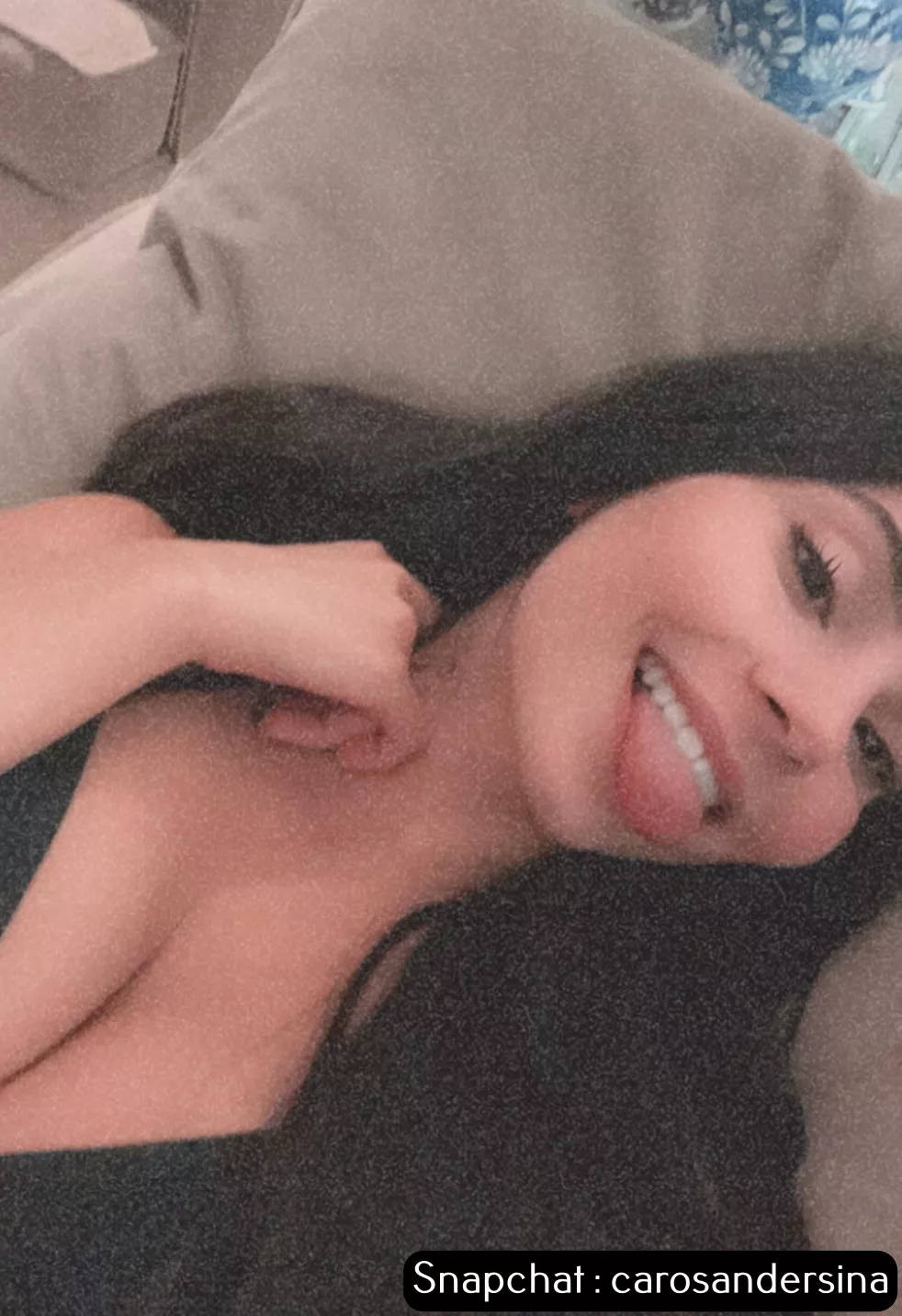 Never had a dick in my ass... wanna change that? 😈 posted by babeaprilx