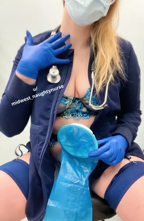 Nurse cleavage is perfect by midwest_naughtynurse