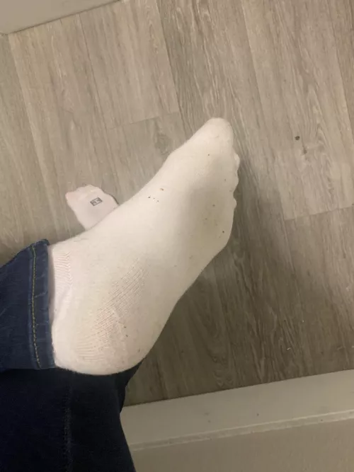 Starting the week with some smelly socks. by Ok_Gift_1925