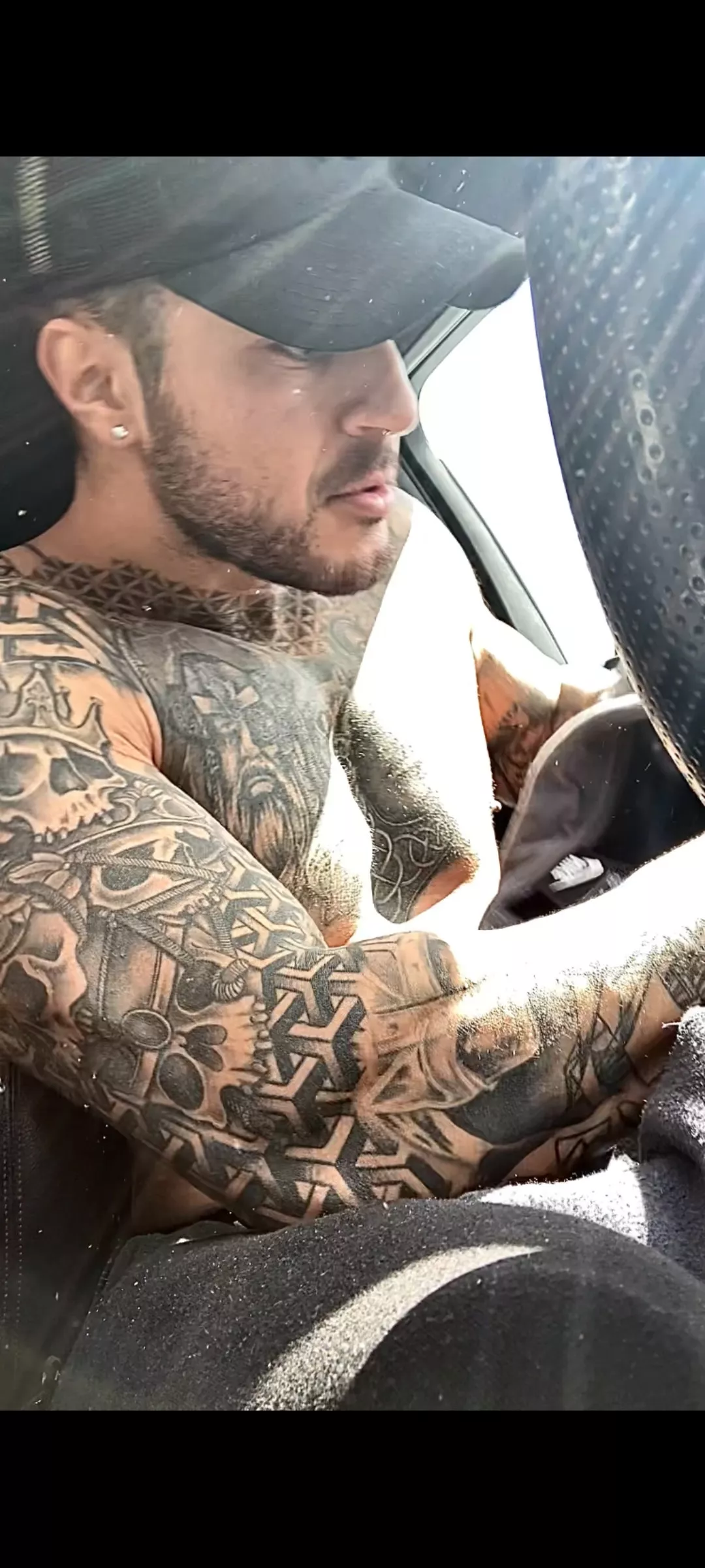 Tatted and hairy posted by bahamianDowel769