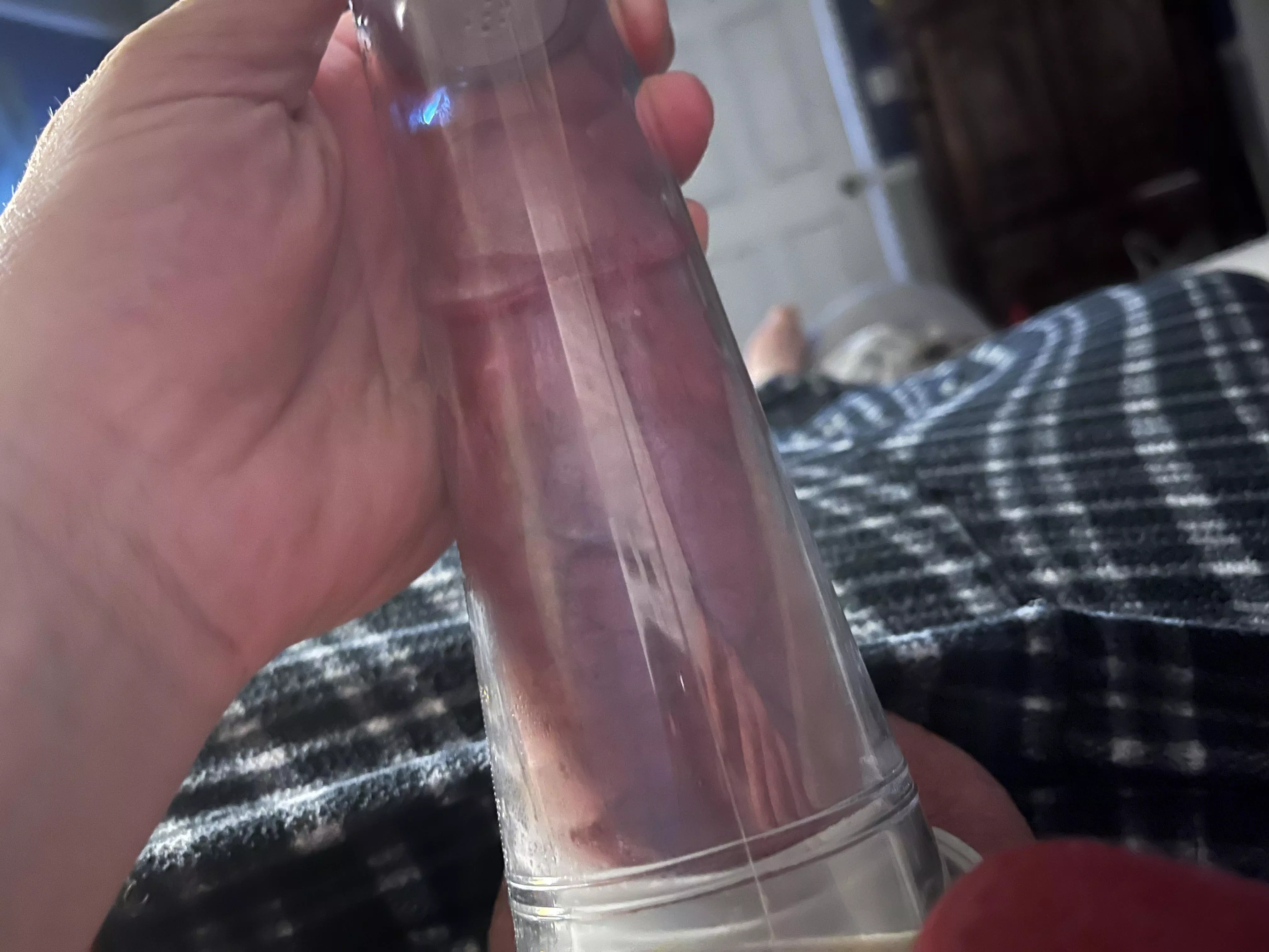 Told my hubby to try out the new pump that’s 5 mins in I think he needs a bigger tube. Gonna feel amazing. posted by Spectre733