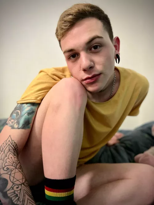 Want to see what I can make you feel? by IamGiovanni95