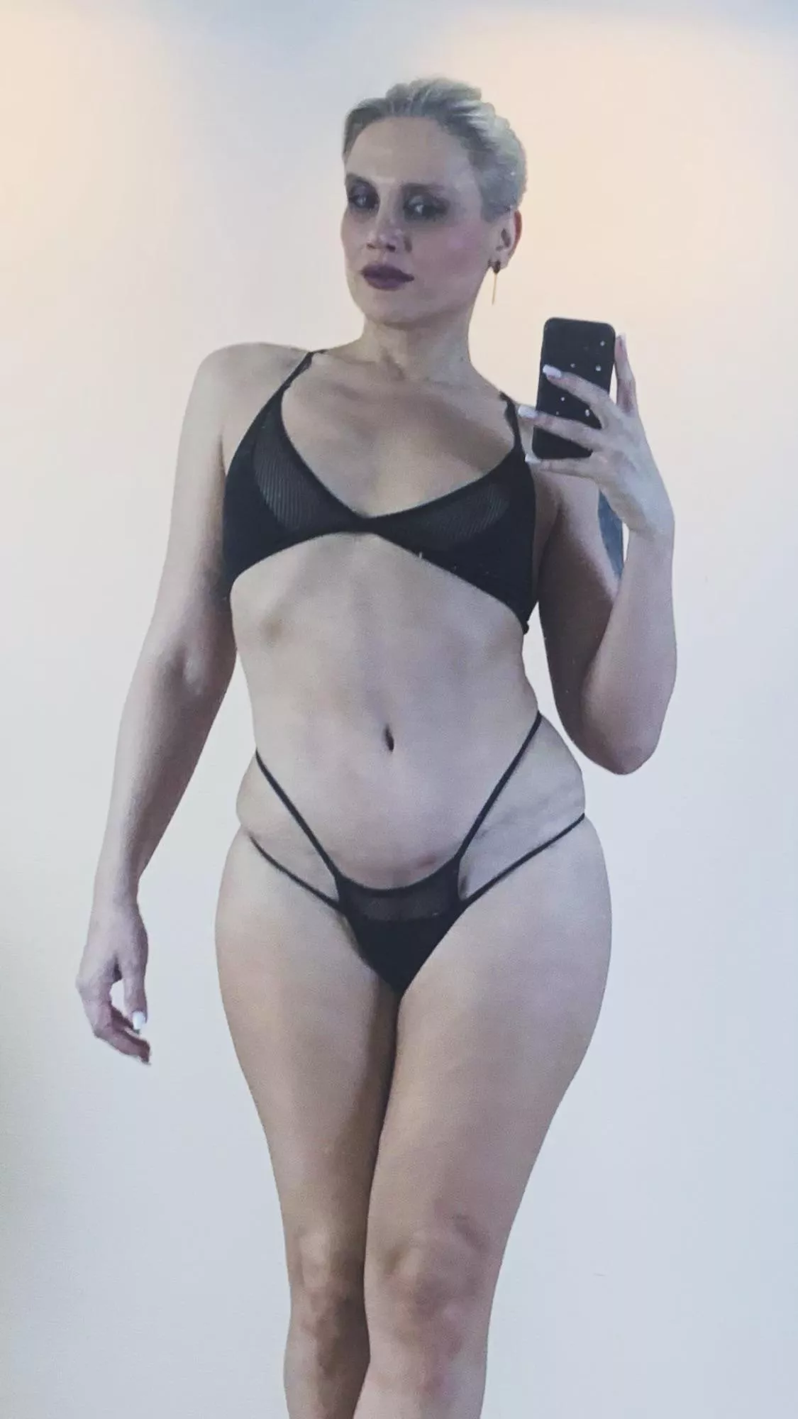 Who likes Pixie MILFs? posted by JulianaBerg