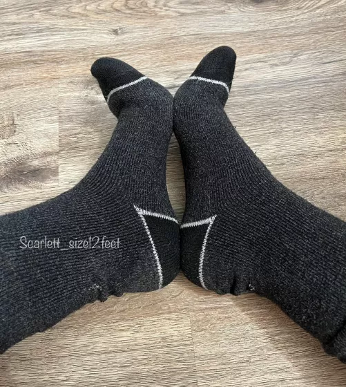 Who wants to remove my socks? by scarlett_size12feet