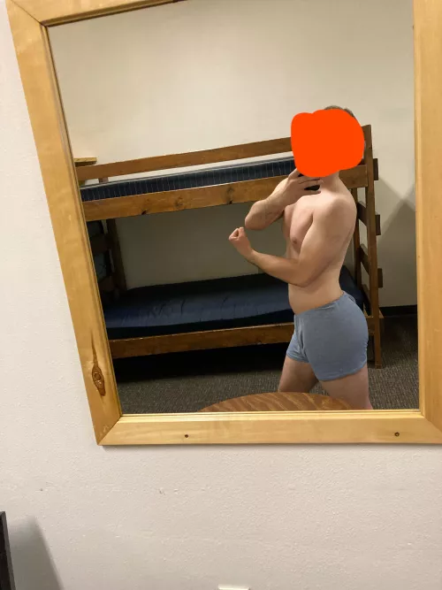 19m am I hot by Pristine-Medicine215