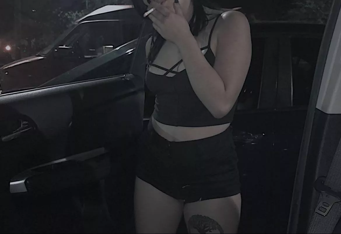 cigs make me wet posted by eyehxrror