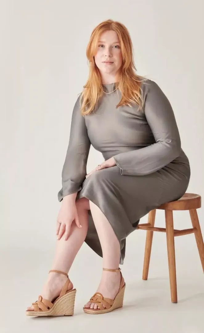 Curvy red head in grey dress & wedge heel sandals posted by Due_Reputation_3525