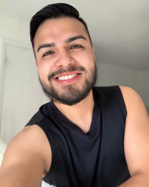 Hello there. ☺️ by onenightgay