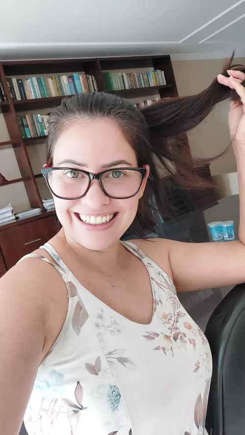 Hellooooo 🤓 by Isiscristine