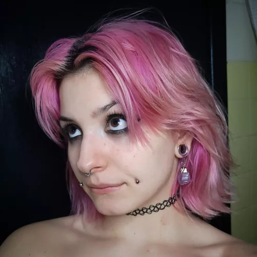 I'm listening... by Klutzkitten